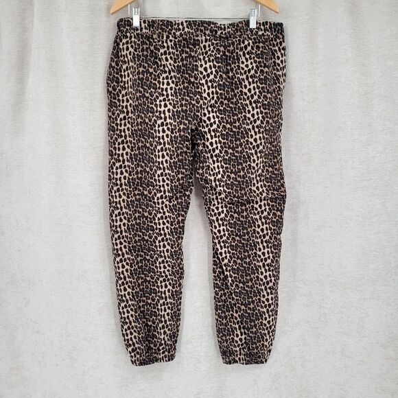 Like an Angel Women's Plus Size 3X Leopard Print Pants - Picture 4 of 12